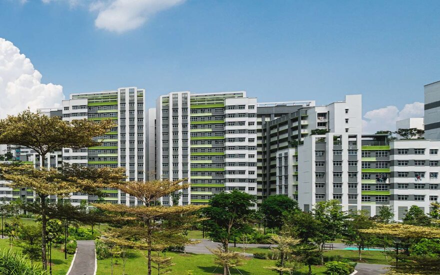Parktown Residence — Tampines Avenue 11 上的综合体项目,环抱着巴士转换站、熟食中心与即将启用的淡滨尼北地铁站。